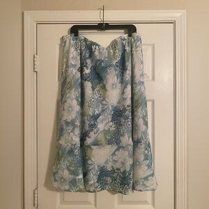 Alfred Dunner Women’s 24W Floral Blue and Green Women's Skirt. Elastic Waist.